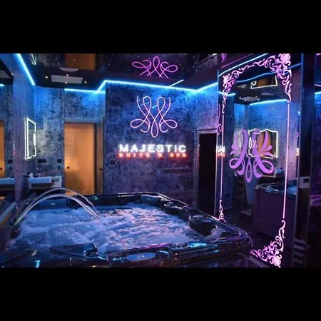 Apartment Le Majestic Loveroom Jacuzzi Et Hammam
